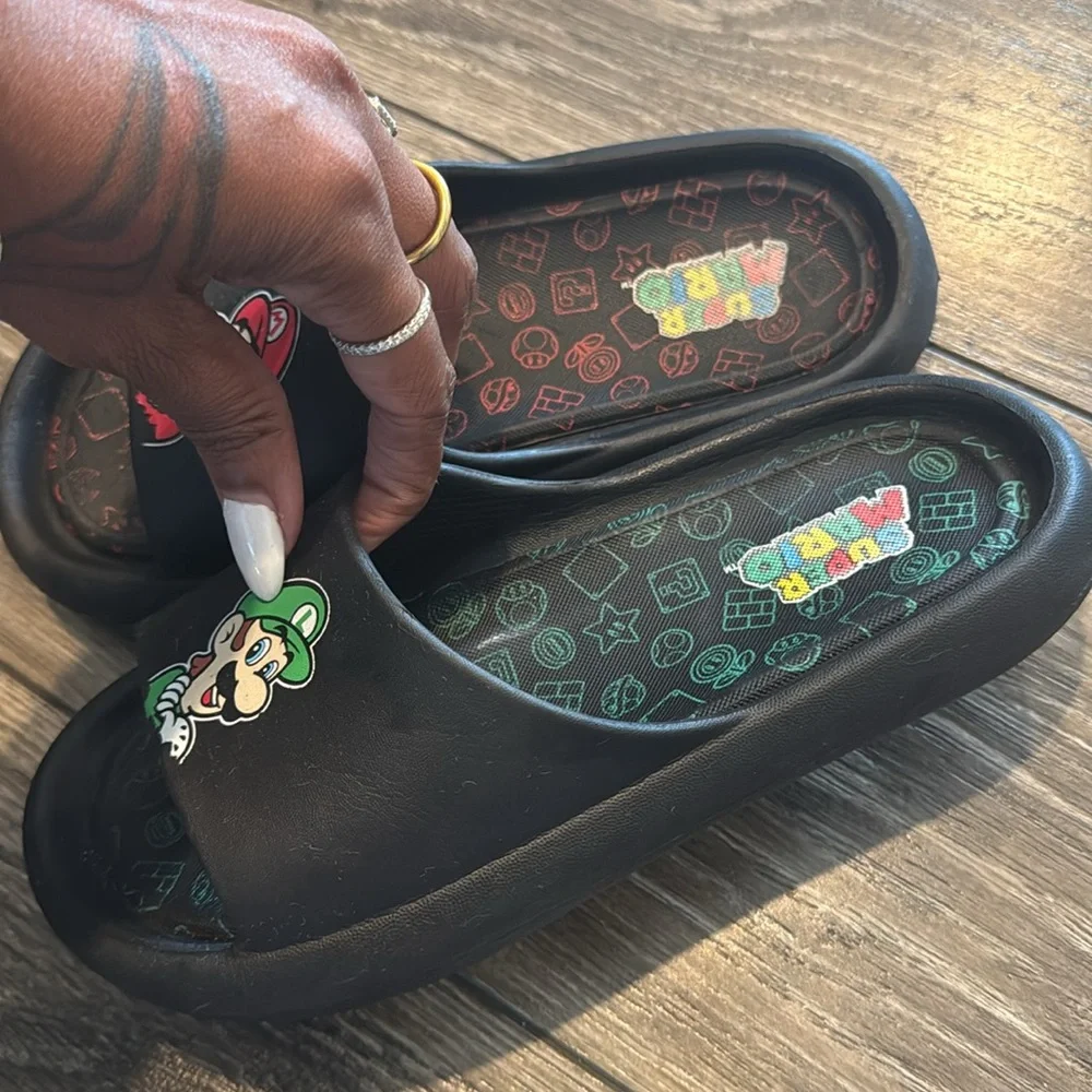 Super Mario brothers Kids Slide Sandals - Black